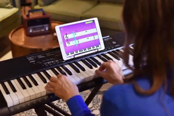 Las 5 mejores aplicaciones para aprender a tocar el piano (2023): ¡elegidas por un educador musical!