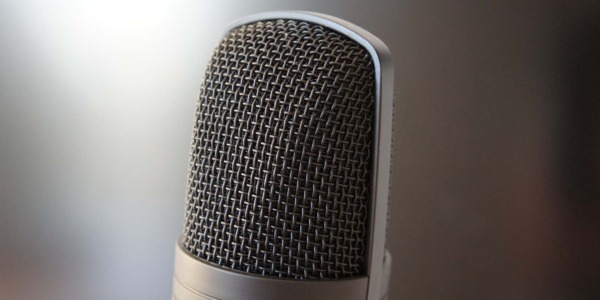 ¿Qué es la ganancia del micrófono y cómo funciona?